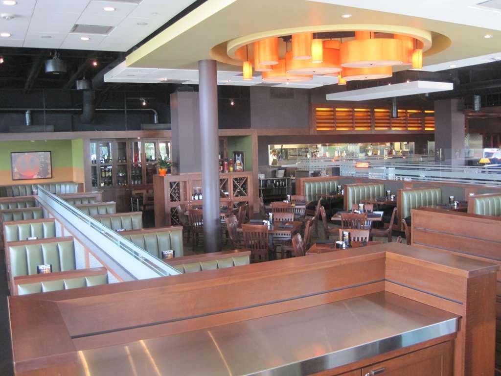 I Hotel And Illinois Conference Center - Champaign Restaurang bild
