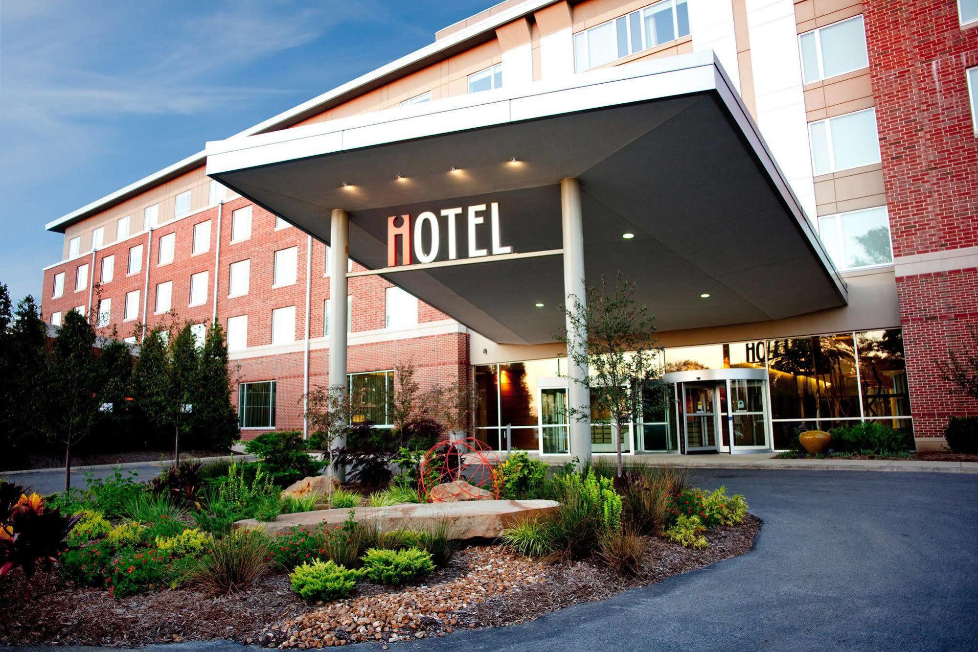 I Hotel And Illinois Conference Center - Champaign Exteriör bild